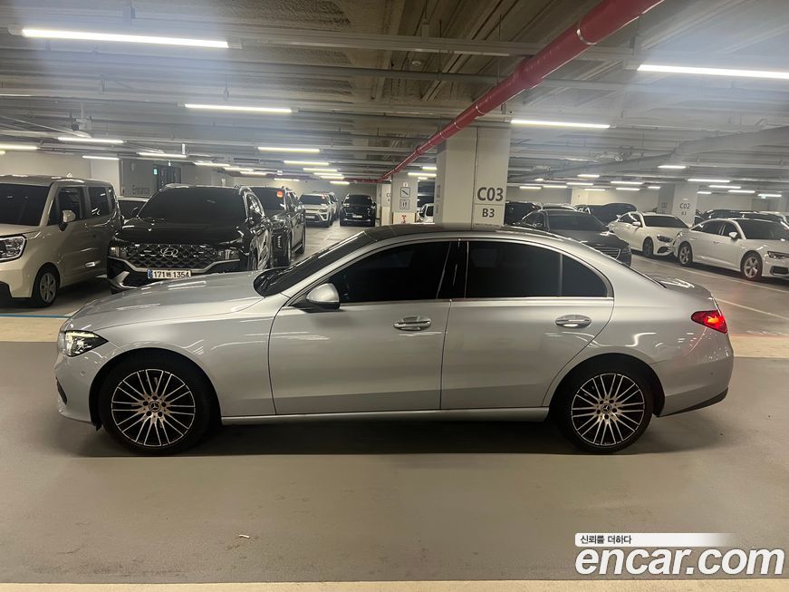 Mercedes-Benz C-Class 2022