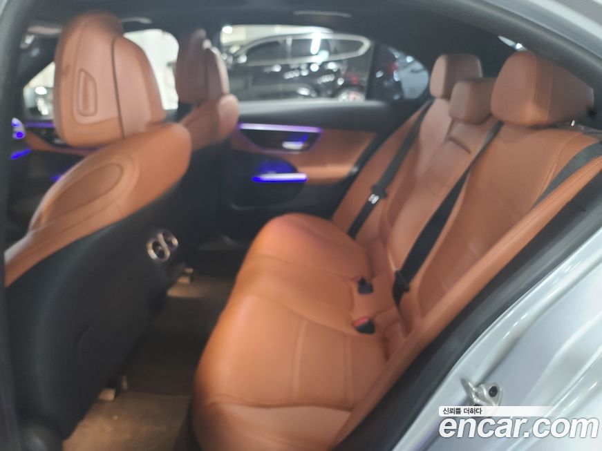 Mercedes-Benz C-Class 2022