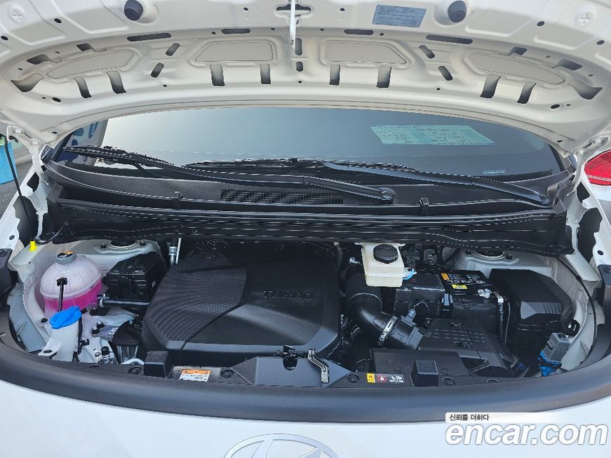 Hyundai Staria 2025