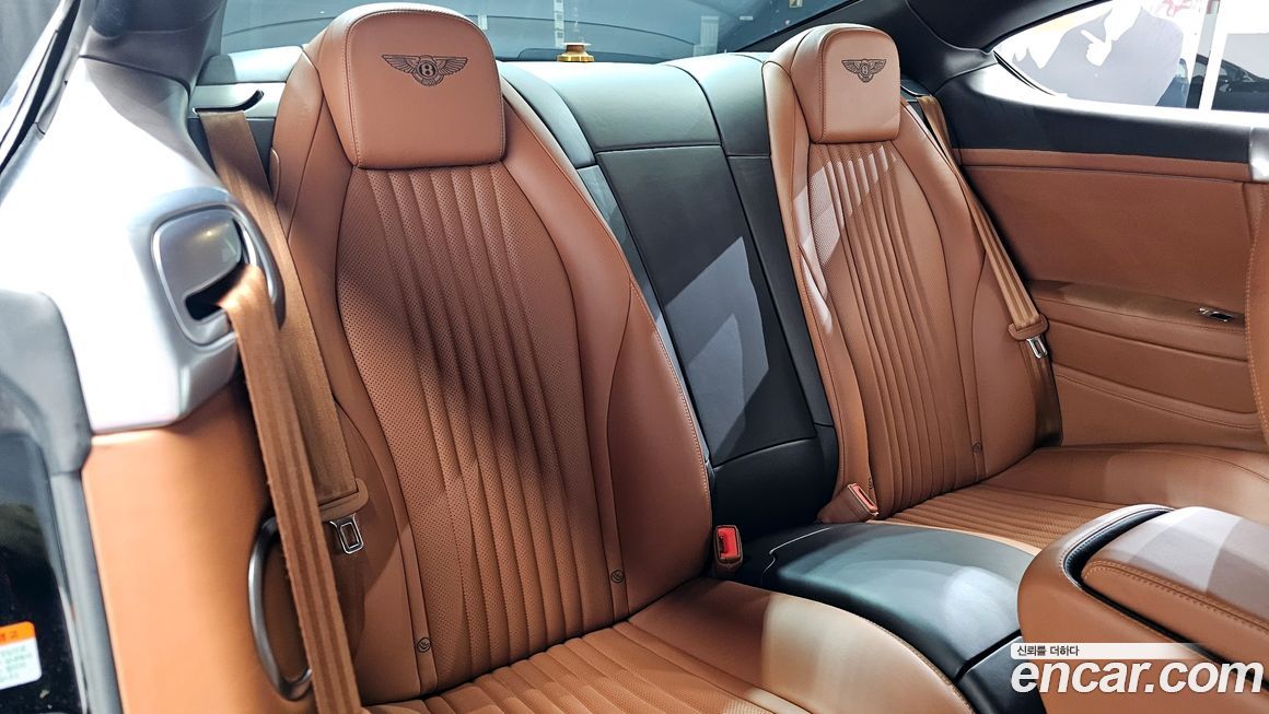 Bentley Continental 2016