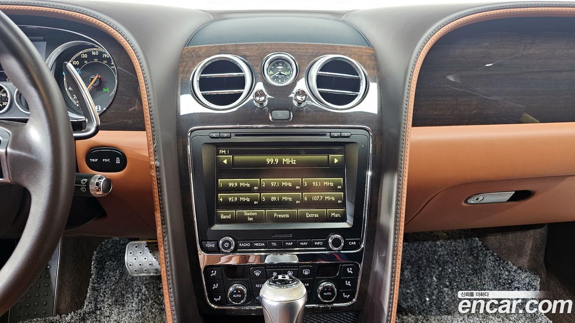 Bentley Continental 2016