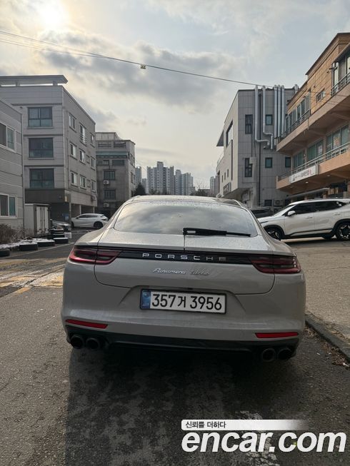 Porsche Panamera 2018