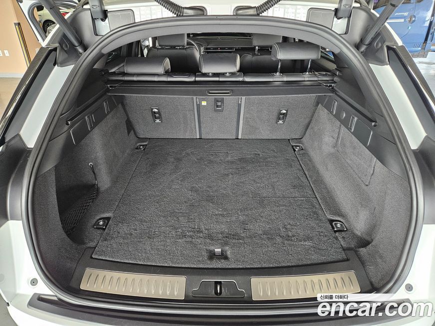 Land Rover Range Rover Velar 2023