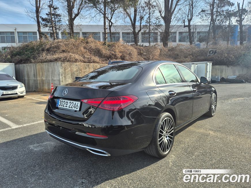 Mercedes-Benz C-Class 2023