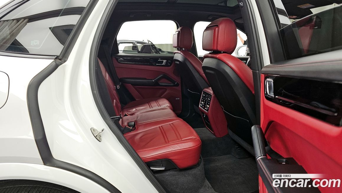 Porsche Cayenne 2020