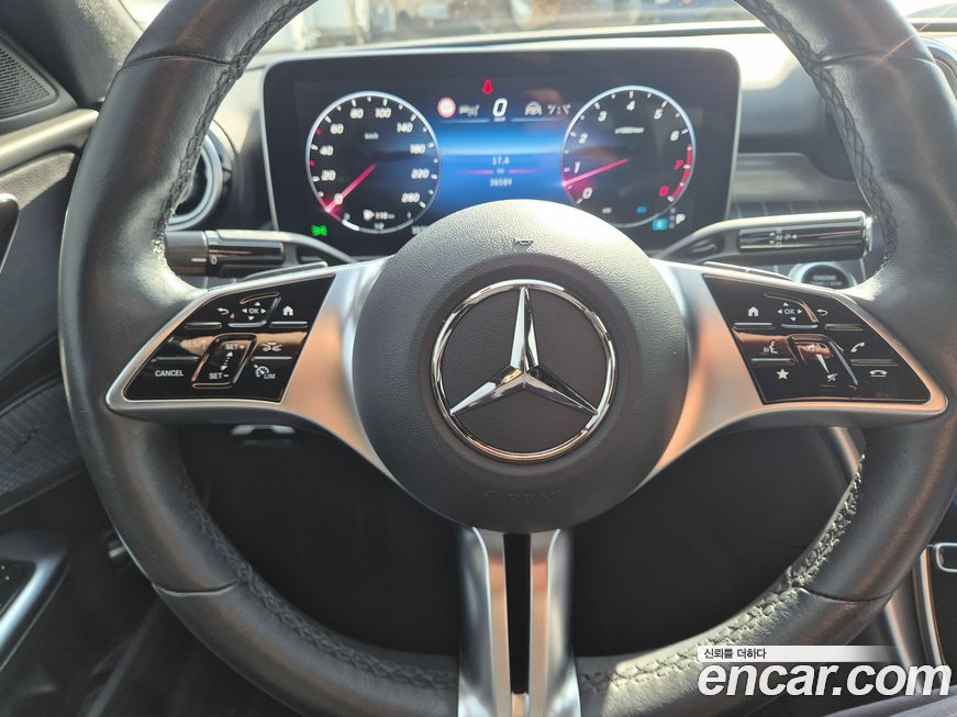 Mercedes-Benz C-Class 2023