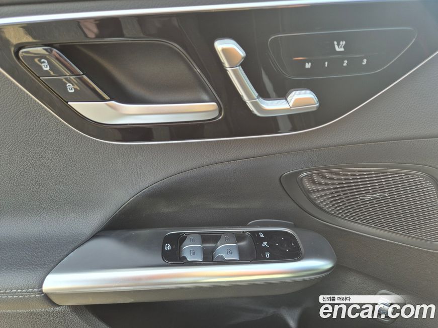 Mercedes-Benz C-Class 2023