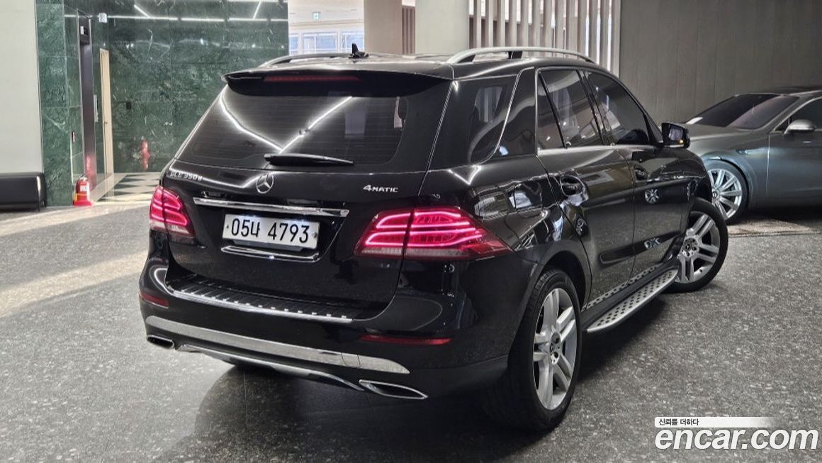 Mercedes-Benz GLE-Class 2018
