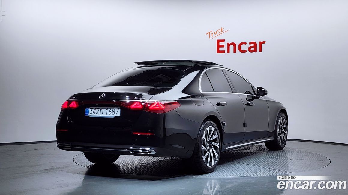 Mercedes-Benz E-Class 2026