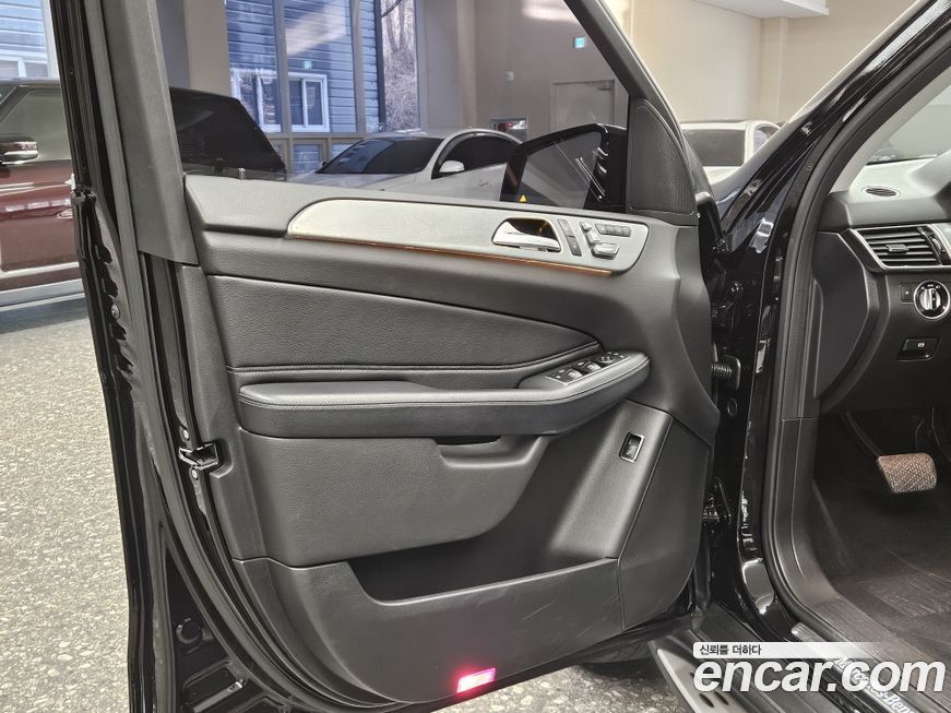 Mercedes-Benz GLE-Class 2018
