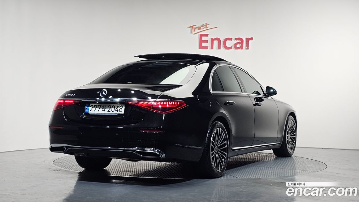 Mercedes-Benz S-Class 2021