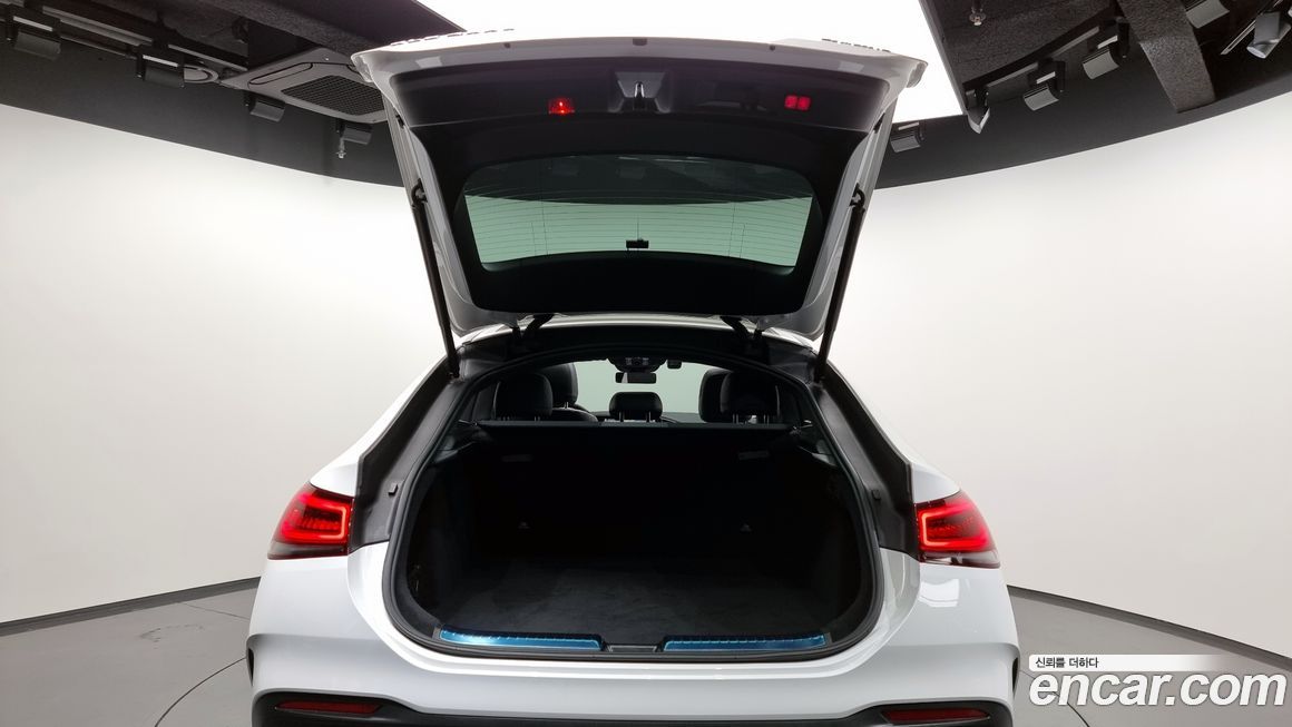 Mercedes-Benz GLE-Class 2021