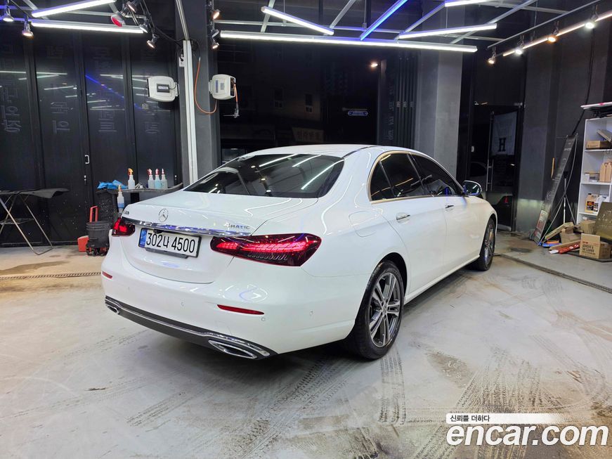 Mercedes-Benz E-Class 2022