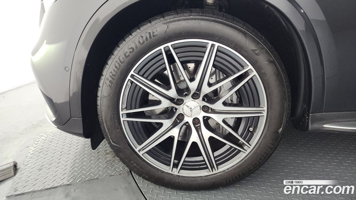 Mercedes-Benz GLC-Class 2024