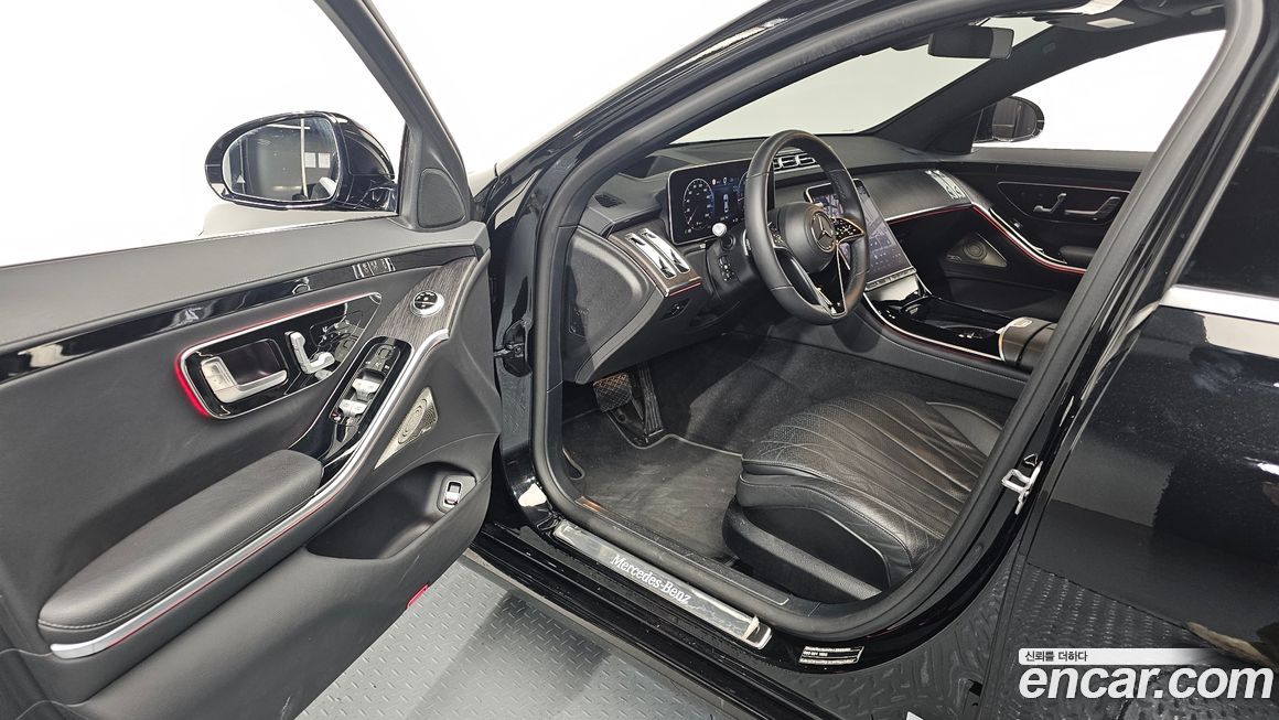 Mercedes-Benz S-Class 2021