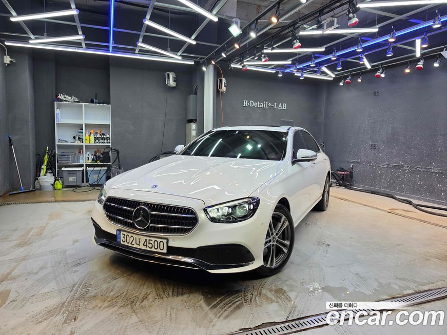 Mercedes-Benz E-Class 2022