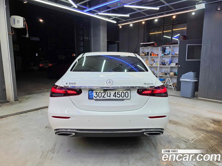 Mercedes-Benz E-Class 2022