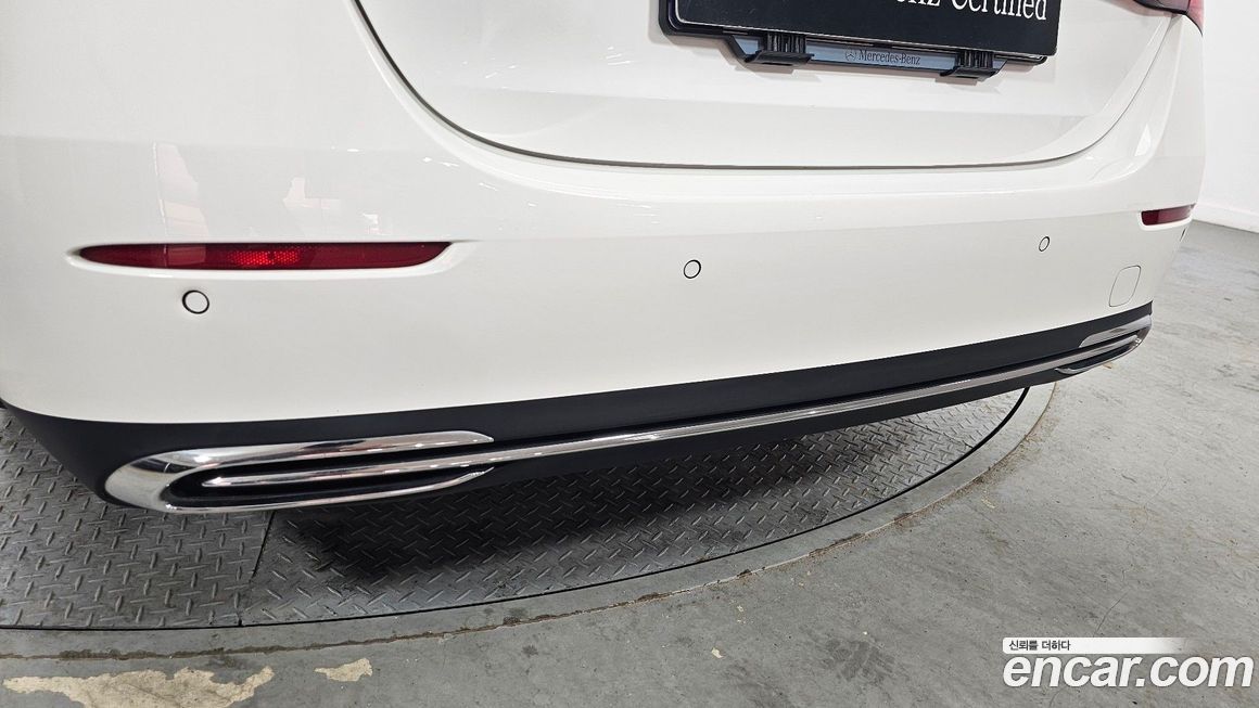 Mercedes-Benz E-Class 2025