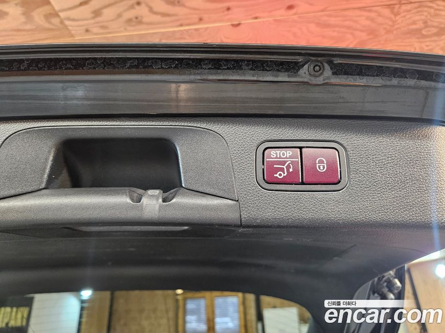 Mercedes-Benz GLC-Class 2017