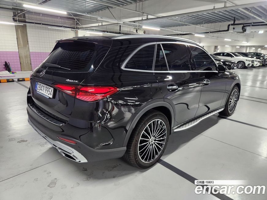 Mercedes-Benz GLC-Class 2025