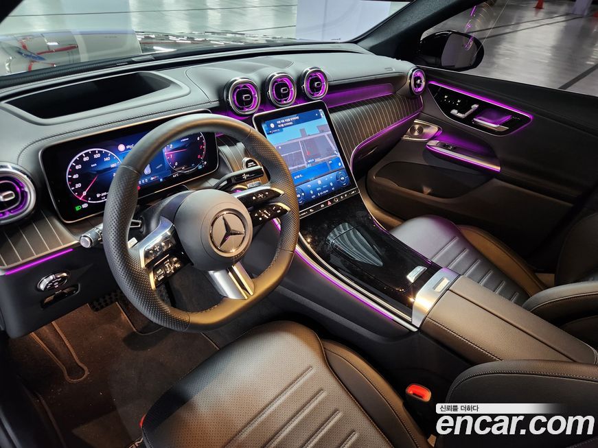 Mercedes-Benz GLC-Class 2025