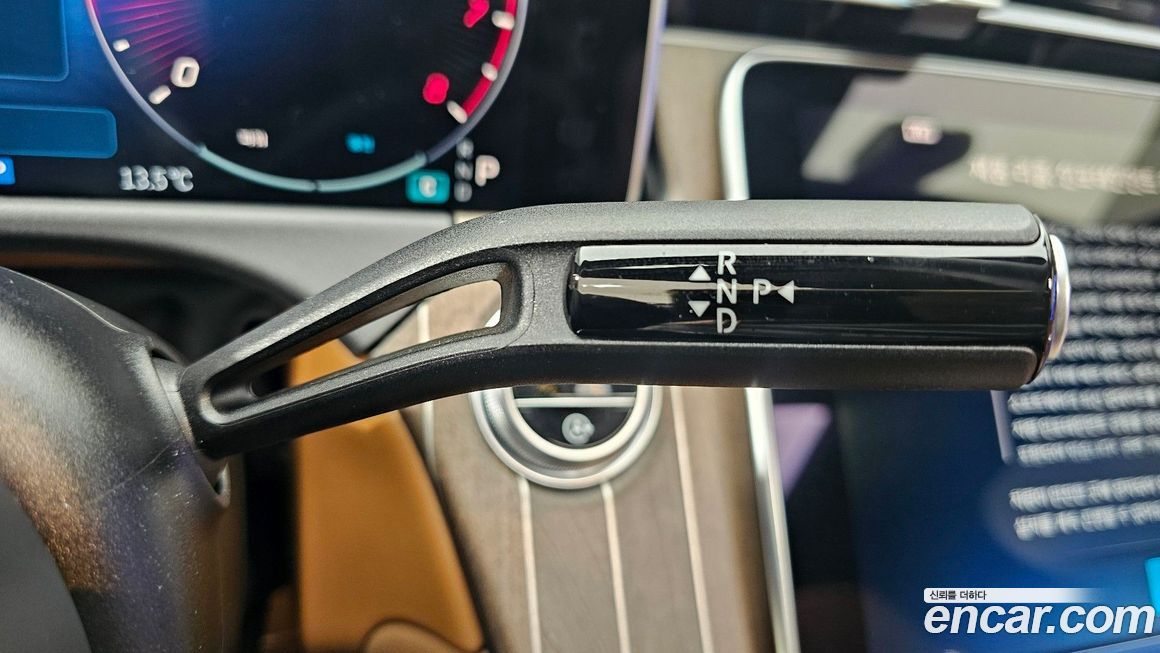 Mercedes-Benz E-Class 2025