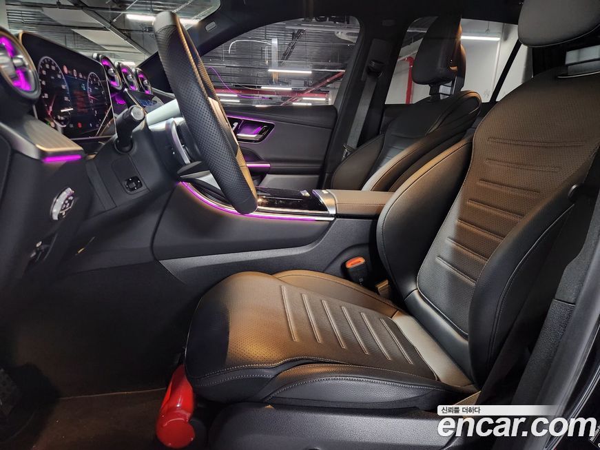 Mercedes-Benz GLC-Class 2025