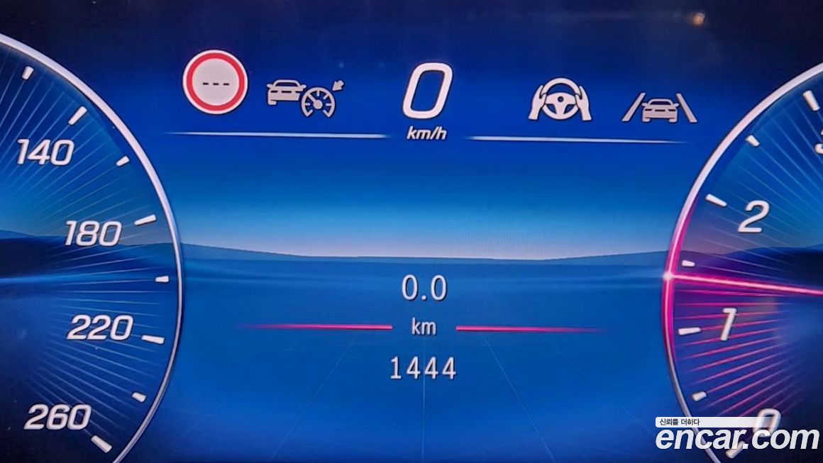 Mercedes-Benz GLC-Class 2025