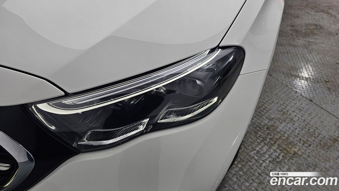 Mercedes-Benz E-Class 2025