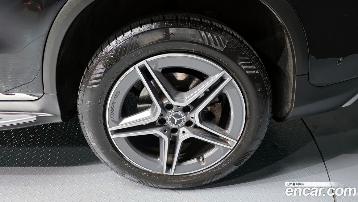 Mercedes-Benz GLC-Class 2020