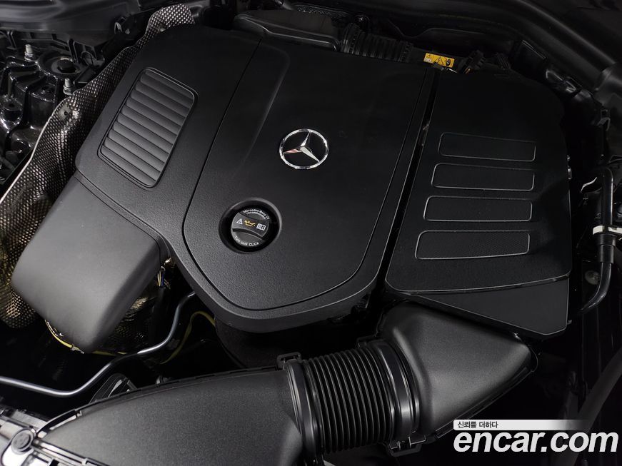 Mercedes-Benz GLC-Class 2025