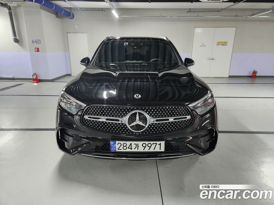 Mercedes-Benz GLC-Class 2025