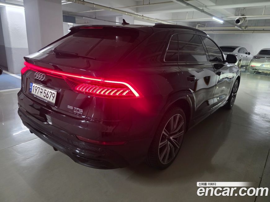 Audi Q8 2021