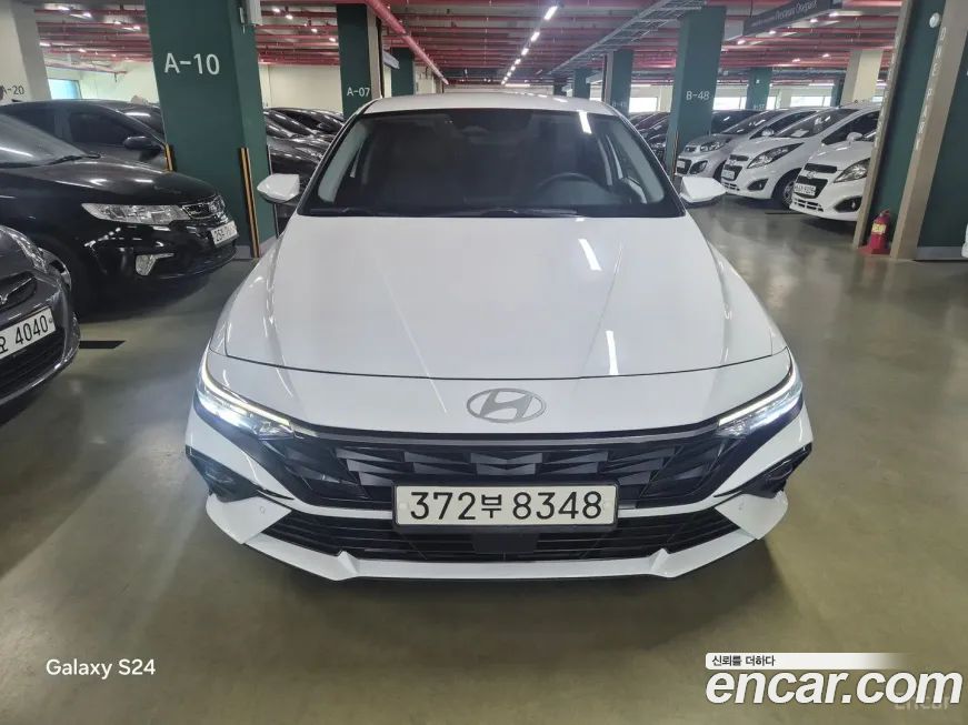 Hyundai AVANTE 2024