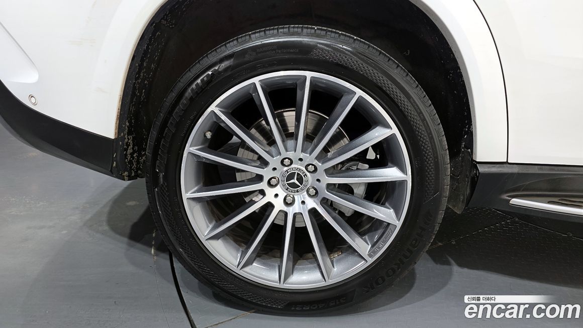 Mercedes-Benz GLE-Class 2023