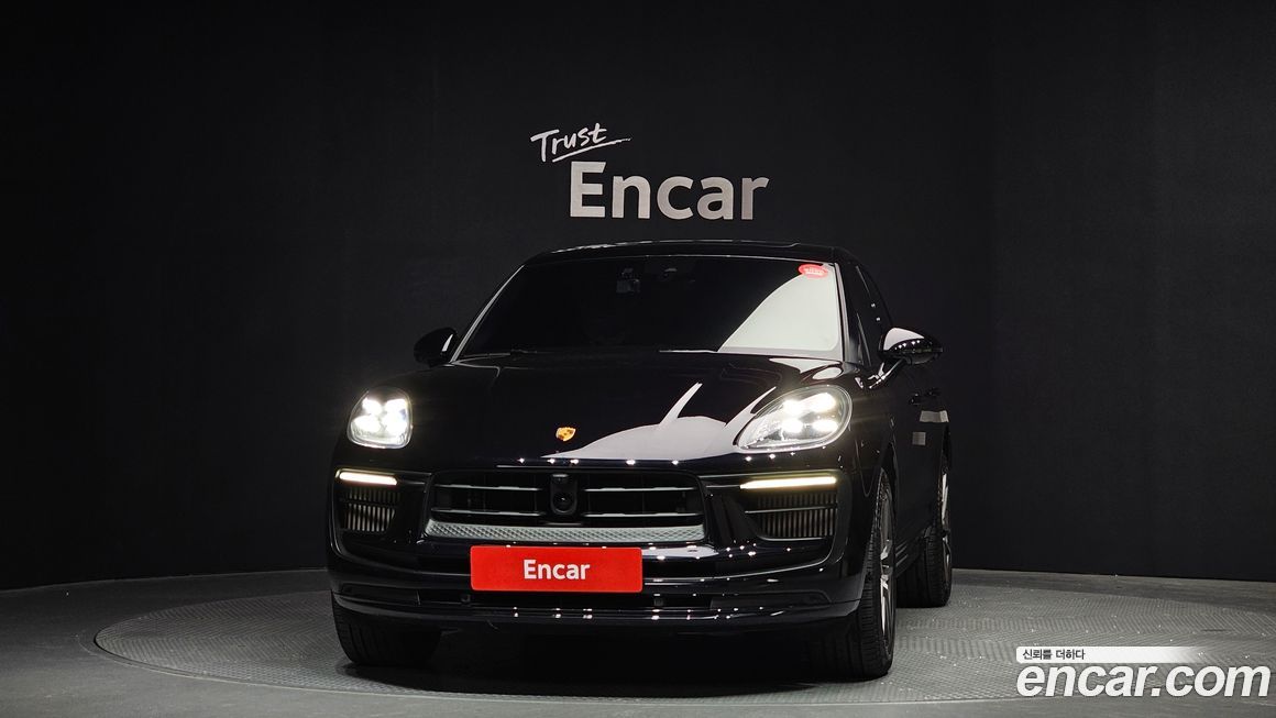 Porsche Macan 2022