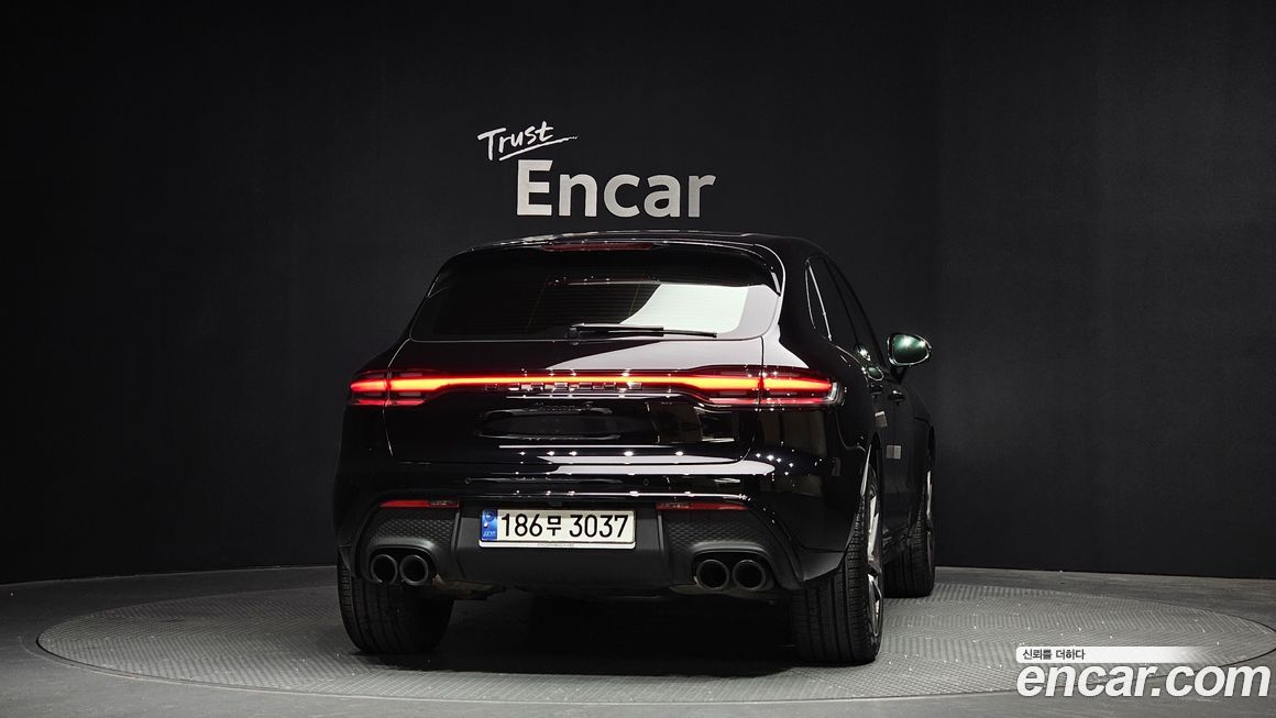 Porsche Macan 2022