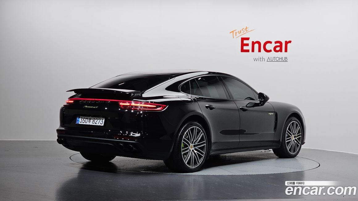 Porsche Panamera 2020