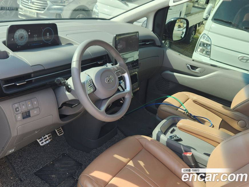 Hyundai Staria 2024