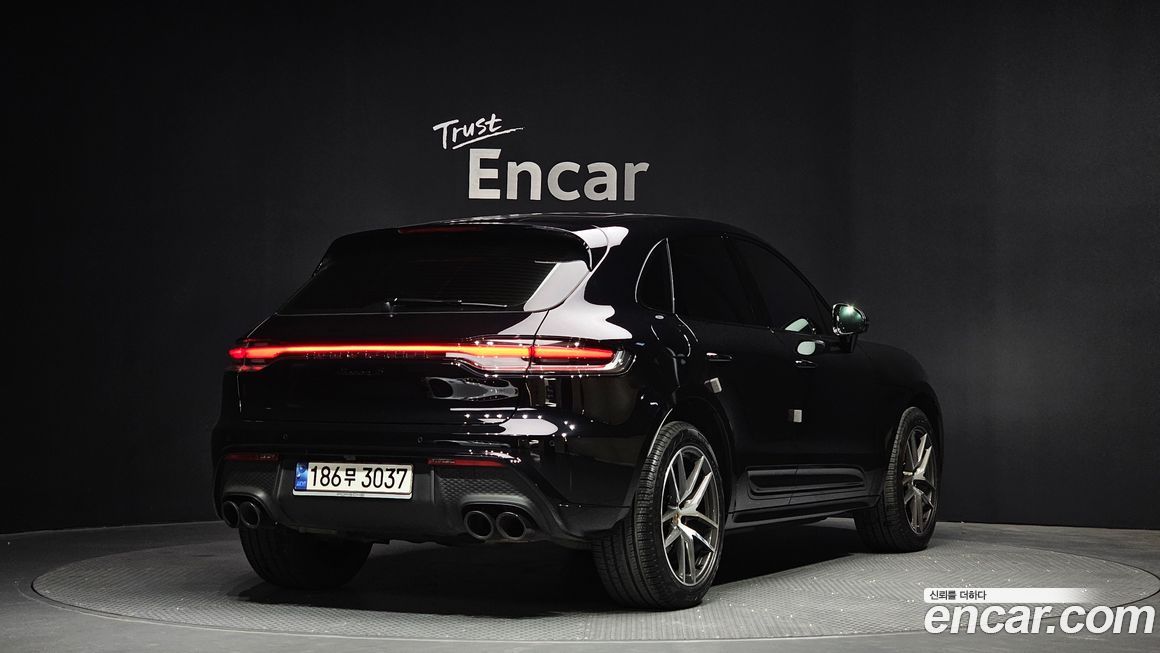 Porsche Macan 2022