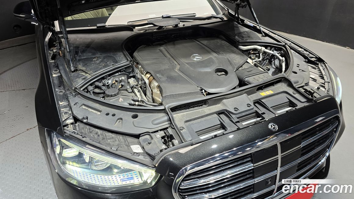 Mercedes-Benz S-Class 2021