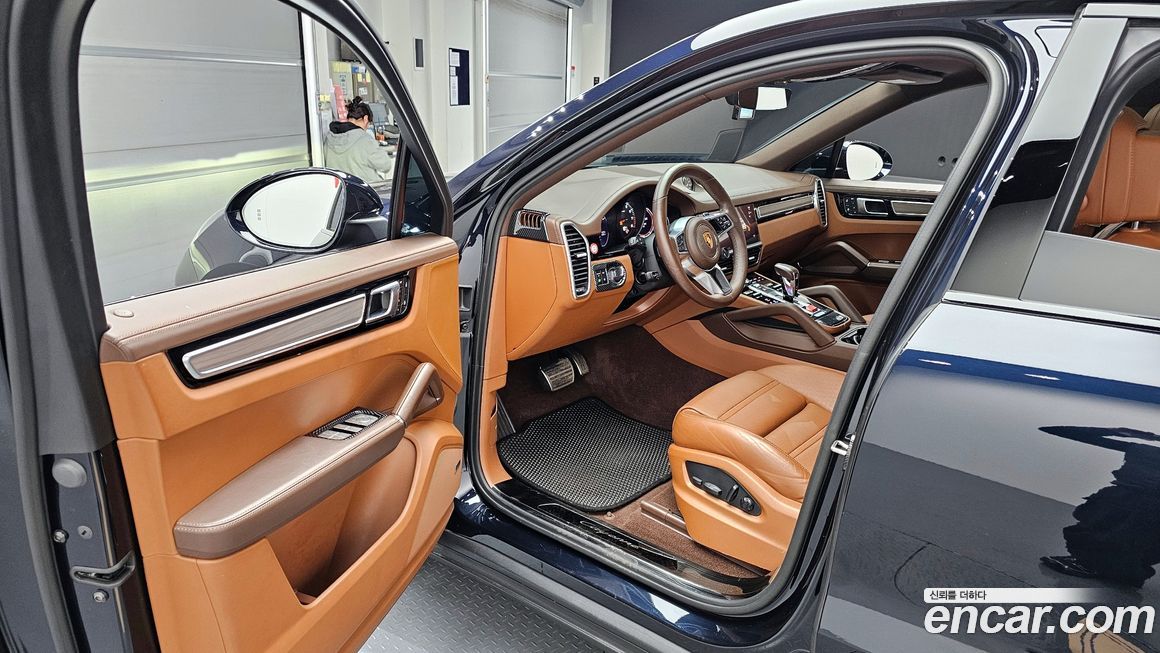 Porsche Cayenne 2022