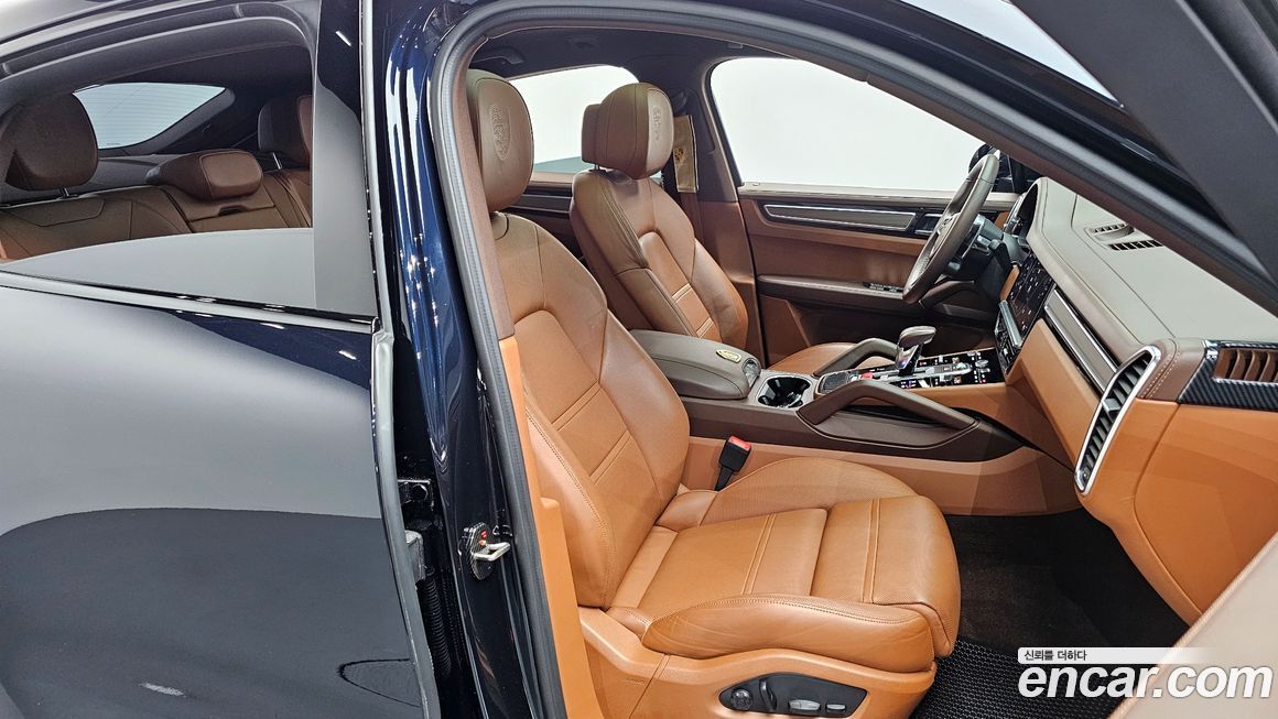 Porsche Cayenne 2022