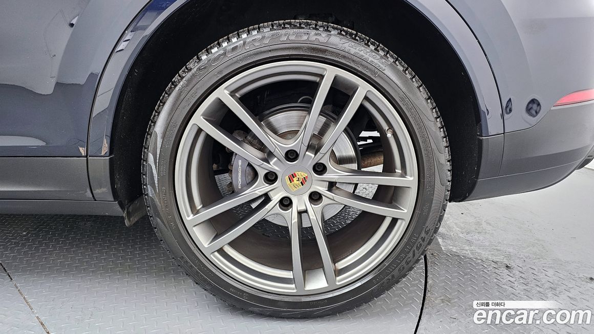 Porsche Cayenne 2022