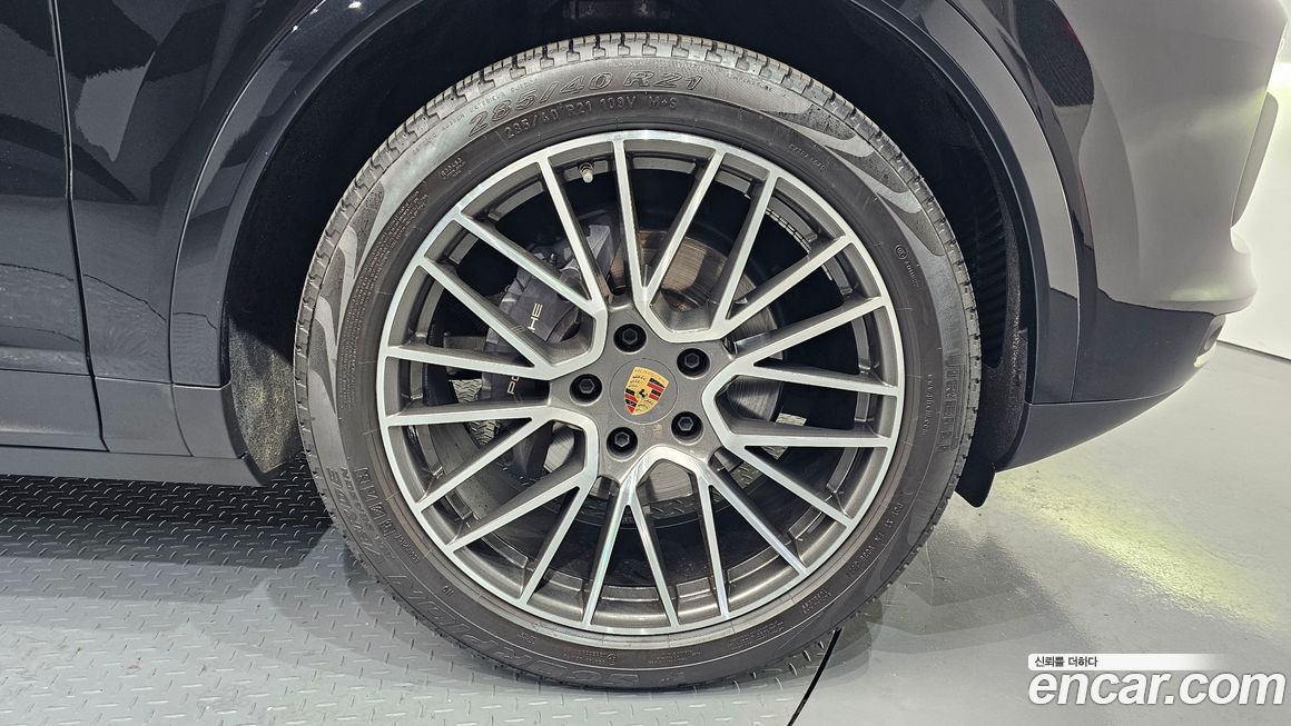 Porsche Cayenne 2023