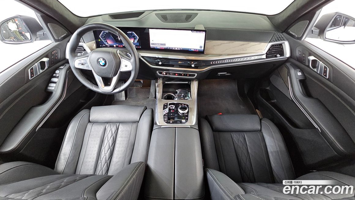 BMW X7 2024
