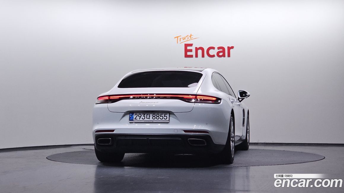 Porsche Panamera 2022
