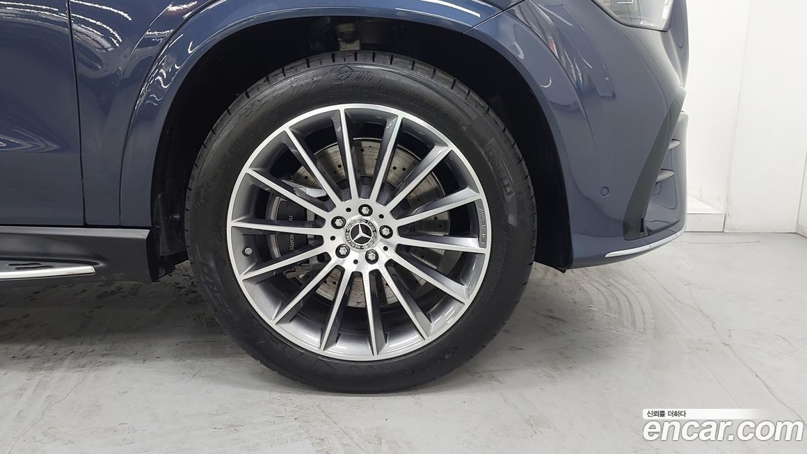 Mercedes-Benz GLE-Class 2025