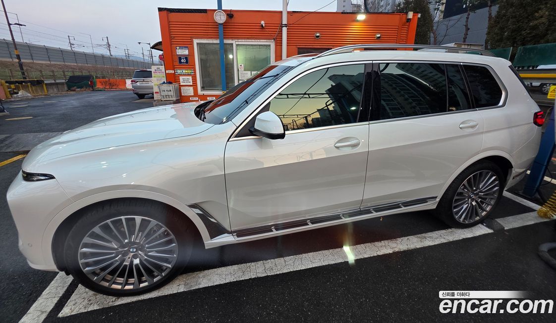BMW X7 2023