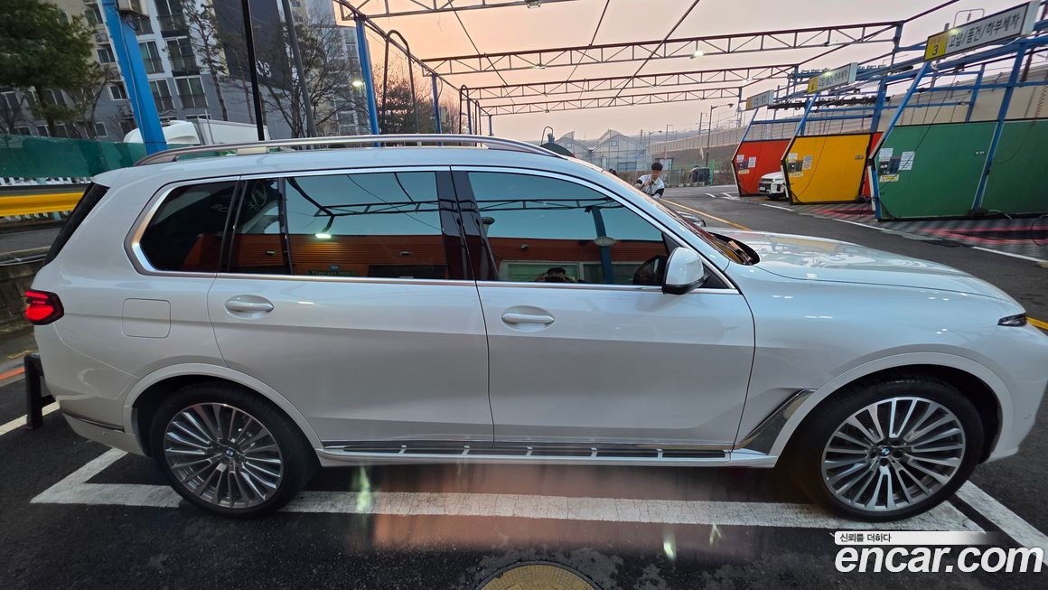 BMW X7 2023